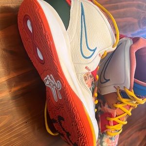 Kyrie 8 KY-D sz 12 like NEW